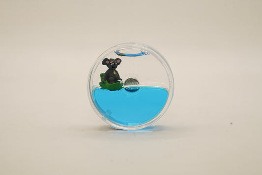 Koala on Leaf Round Magnet